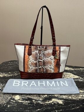Brahmin Medium Asher w/dusty